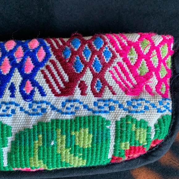 Vintage Guatemalan embroidered soft glasses case - Picture 3 of 5